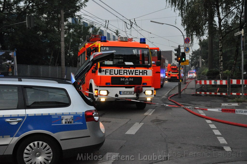 Feuer Koeln Muelheim Berlinerstr P126.JPG